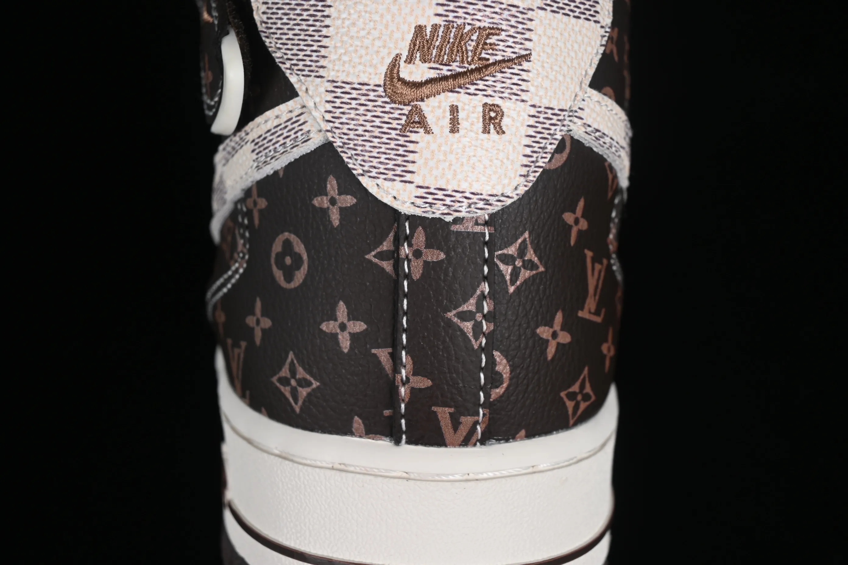 All categories Nk Air Force 1 Air Force series Nk Air Force 1 Mid Air Force mid-top Nk Air Force 1'07 Mid LV joint-classic brown print Air Force 1 mid-top casual sneakers DV0688-200